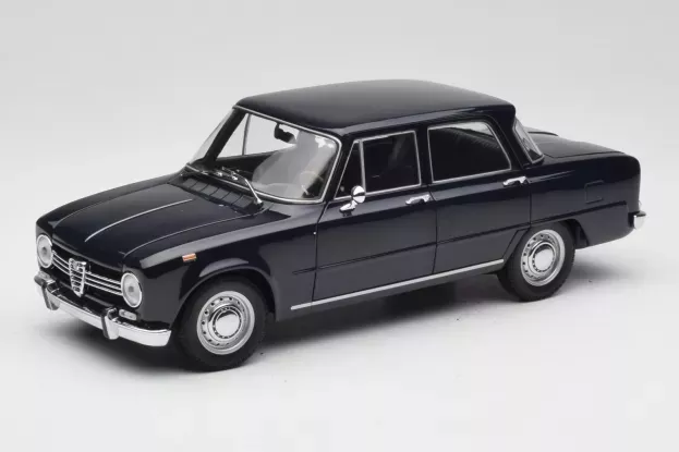 Minichamps Alfa Romeo Giulia 1300 1966 1:18 180120905